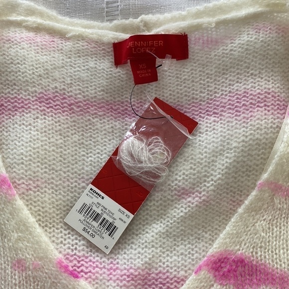 NWT Jennifer Lopez long cream and hot pink v-neck sweater. - Picture 4 of 10